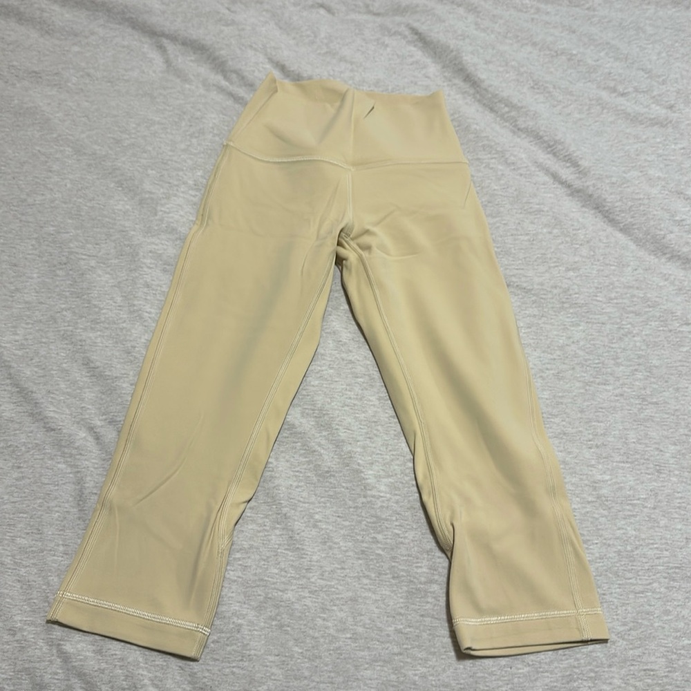 Lululemon crop